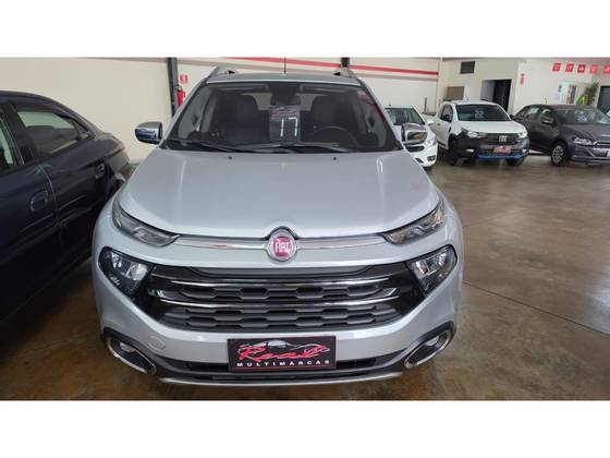 FIAT TORO 2.0 16V TURBO DIESEL VOLCANO 4WD AT9